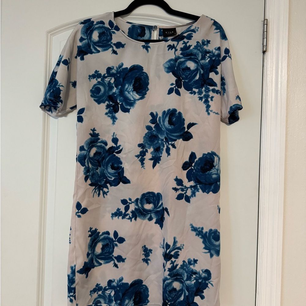 Blue Floral Shift Dress